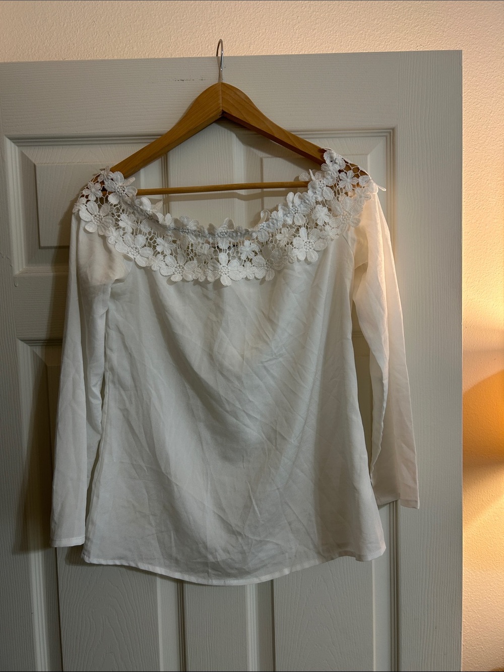 Women’s Sheer White Off-Shoulder Lace Trim Blouse